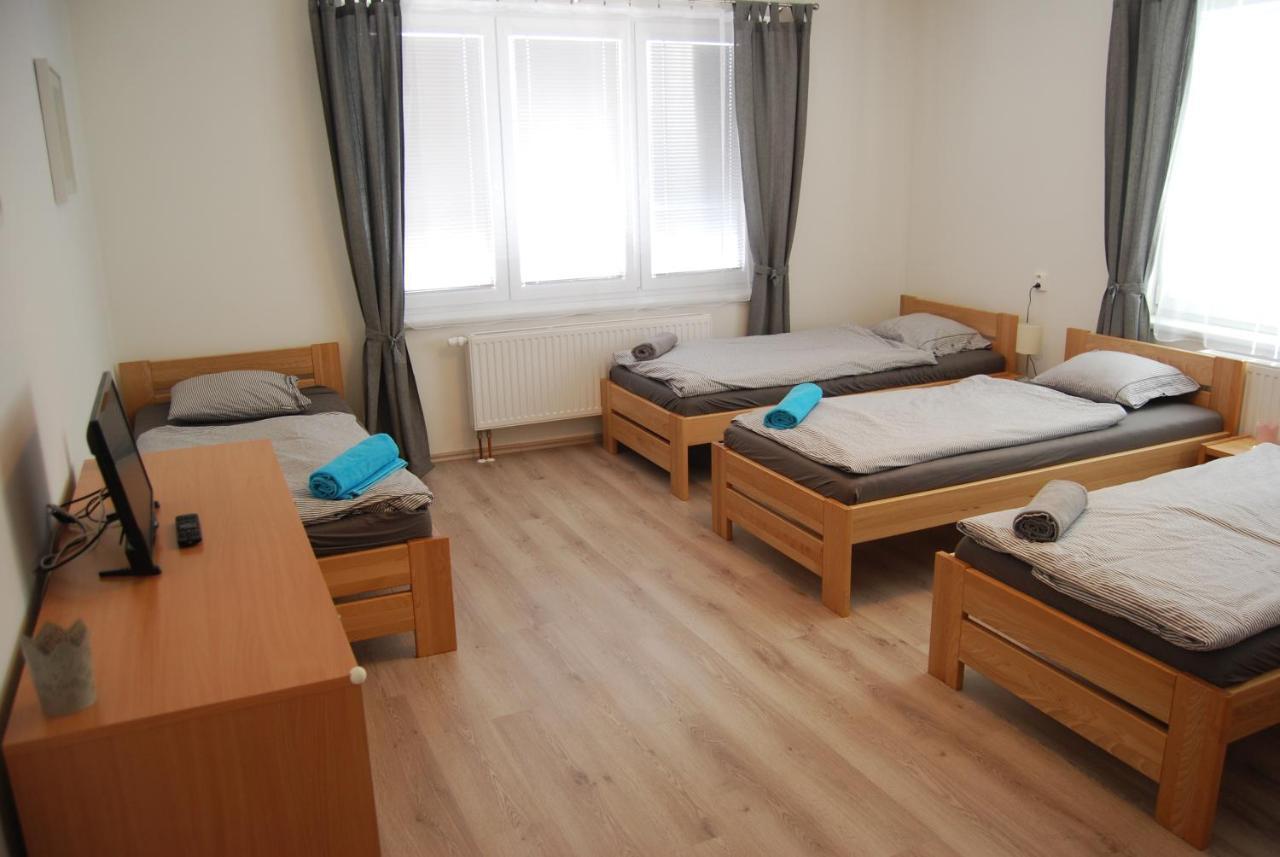 Penzion Na Rozcesti Svatoborice Екстер'єр фото